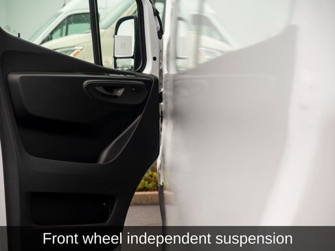 Used 2025 Mercedes-Benz Sprinter 2500 image 27