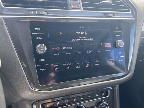 Used 2019 Volkswagen Tiguan SE image 19