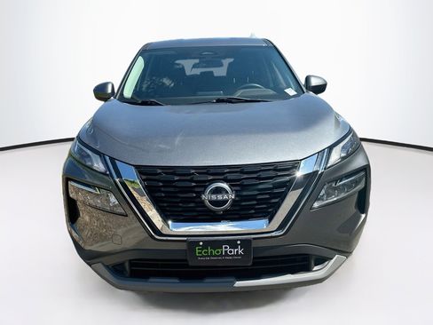 Used 2023 Nissan Rogue SV AWD/4WD image 2