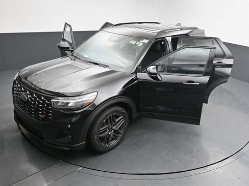 New 2026 Ford Explorer ST image 37