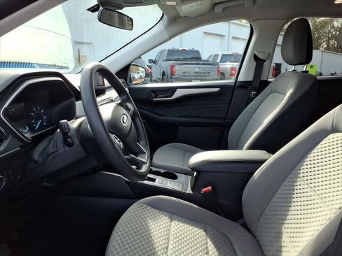 Used 2022 Ford Escape SE image 8