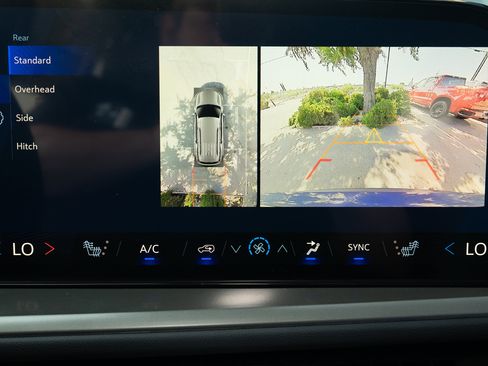 New 2026 Chevrolet Traverse LT w/ Driver Confidence Package image 26