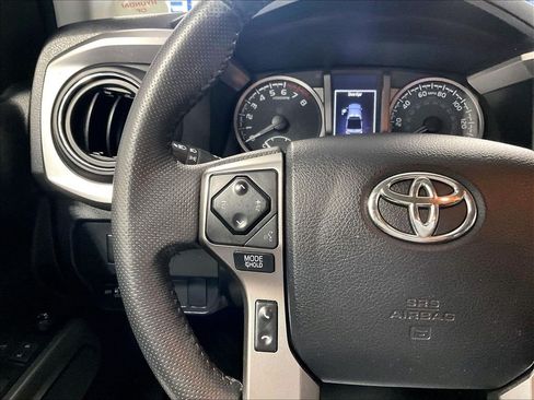 Used 2023 Toyota Tacoma SR5 AWD/4WD image 22