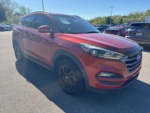 Used 2016 Hyundai Tucson SE w/ Option Group 02 image 2