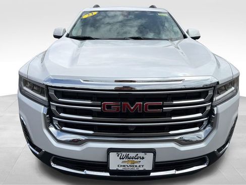 Used 2023 GMC Acadia SLT w/ Technology Package AWD/4WD image 10