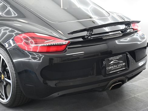 Used 2016 Porsche Cayman image 12