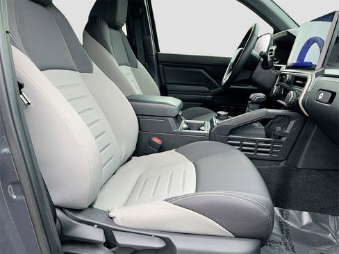 Used 2024 Toyota Tacoma TRD Sport image 24