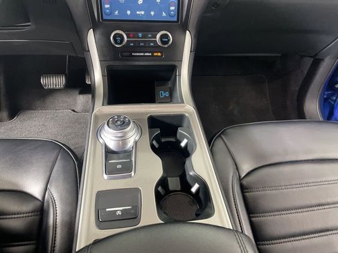Used 2024 Ford Edge SEL AWD/4WD image 17