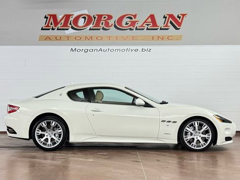 Used 2012 Maserati GranTurismo S image 2