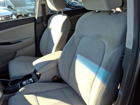 Used 2019 Hyundai Tucson Value w/ Cargo Package image 10