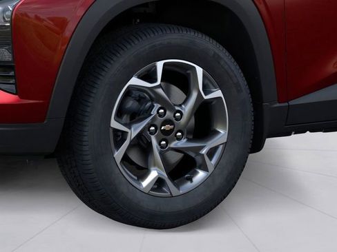 New 2026 Chevrolet Trax LT w/ Driver Confidence Package image 9