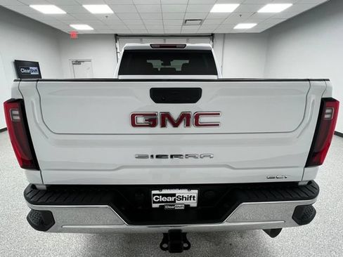 Used 2025 GMC Sierra 3500 SLT AWD/4WD image 9