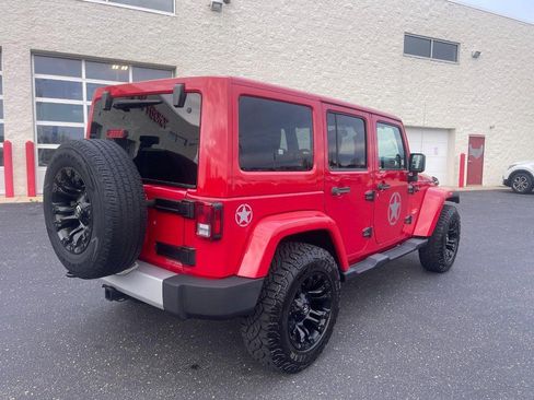 Used 2014 Jeep Wrangler Unlimited Sahara w/ Connectivity Group AWD/4WD image 3