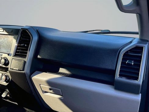 Used 2020 Ford F150 XLT image 27