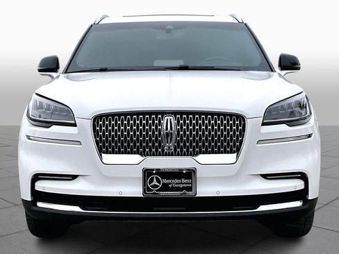 Used 2022 Lincoln Aviator Reserve w/ Elements Package Plus image 3