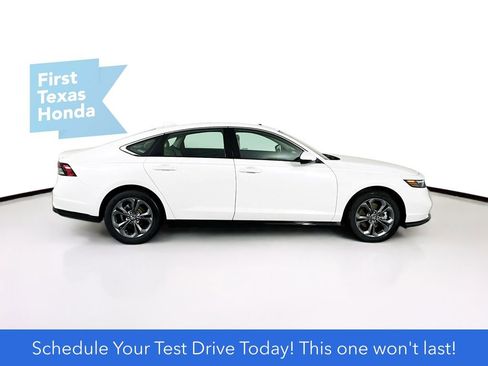 Used 2025 Honda Accord EX-L image 10