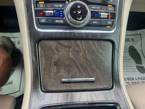Used 2020 Lincoln Continental Reserve image 28