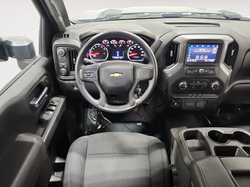 Used 2021 Chevrolet Silverado 2500 Custom w/ Custom Value Package AWD/4WD image 11