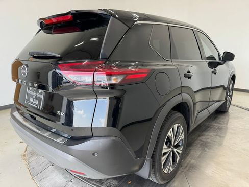 Used 2022 Nissan Rogue SV FWD image 30