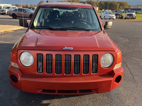 Used 2009 Jeep Patriot Sport image 2