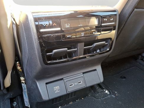 Used 2023 Acura MDX SH-AWD w/ Technology Package image 11