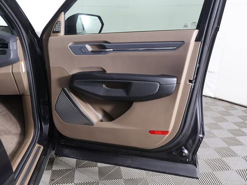 Used 2024 Kia EV9 GT-Line image 25