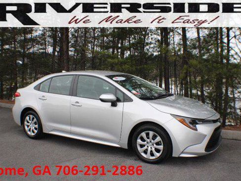 Certified 2024 Toyota Corolla LE image 1