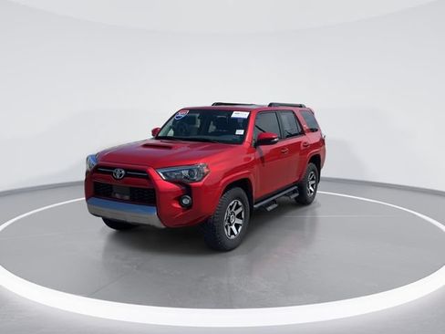 Used 2022 Toyota 4Runner TRD Off-Road Premium w/ Moonroof Package AWD/4WD image 2