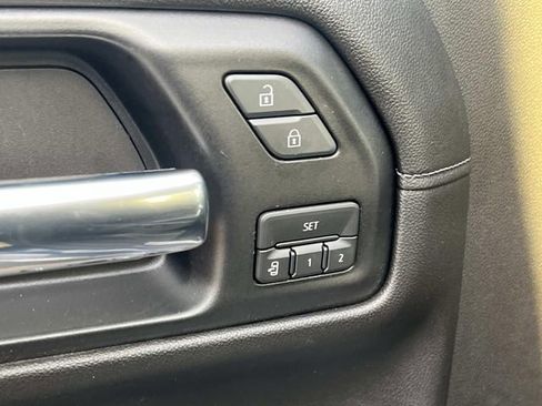 Used 2019 Chevrolet Silverado 1500 LTZ w/ LTZ Plus Package image 18