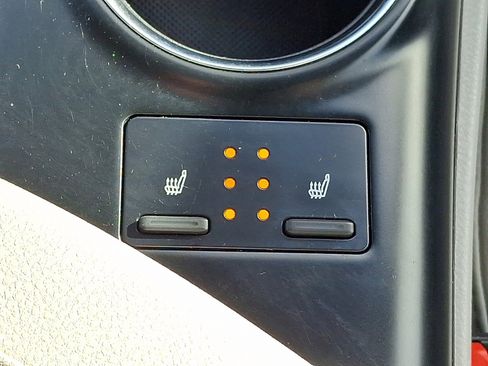 Used 2018 Toyota Camry XSE image 24