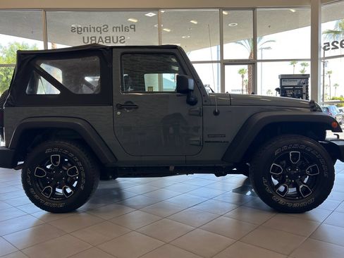Used 2014 Jeep Wrangler Sport AWD/4WD image 6
