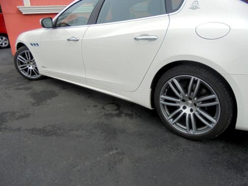 Used 2018 Maserati Quattroporte S GranLusso Q4 image 24