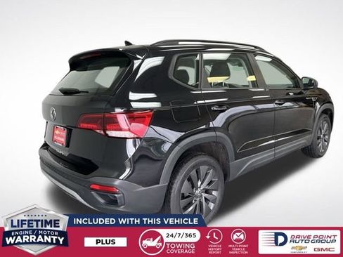 Used 2024 Volkswagen Taos S FWD image 3