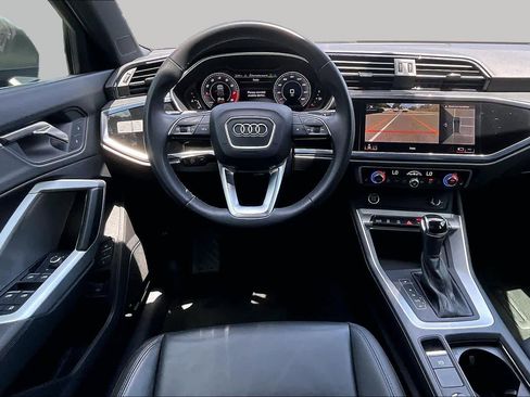 Used 2022 Audi Q3 2.0T Premium Plus w/ Premium Plus Package AWD/4WD image 6