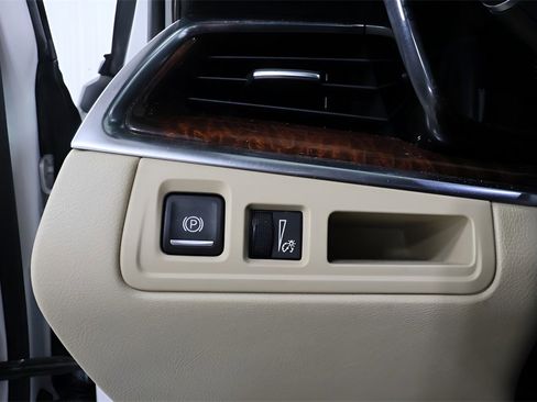 Used 2018 Cadillac XT5 Luxury image 19