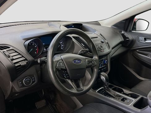 Used 2018 Ford Escape SE image 18