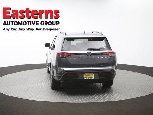 Used 2022 Nissan Pathfinder SV AWD/4WD image 38