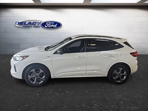 Used 2023 Ford Escape ST-Line w/ Tech Pack #1 AWD/4WD image 3