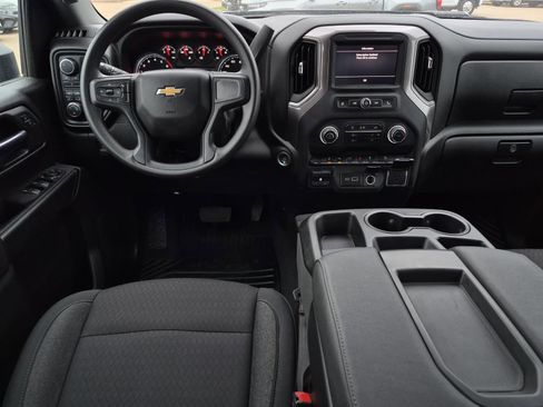 Used 2024 Chevrolet Silverado 2500 Custom w/ Custom Value Package AWD/4WD image 15