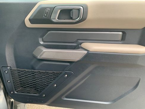 Used 2022 Ford Bronco Wildtrak image 20