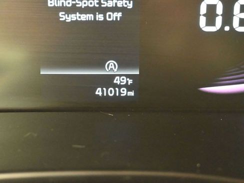 Certified 2023 Kia Soul EX image 16