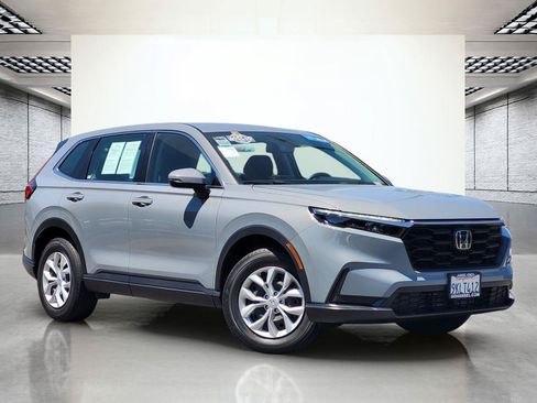 Used 2024 Honda CR-V LX image 2
