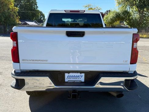 Used 2022 Chevrolet Silverado 2500 LT w/ Convenience Package image 8
