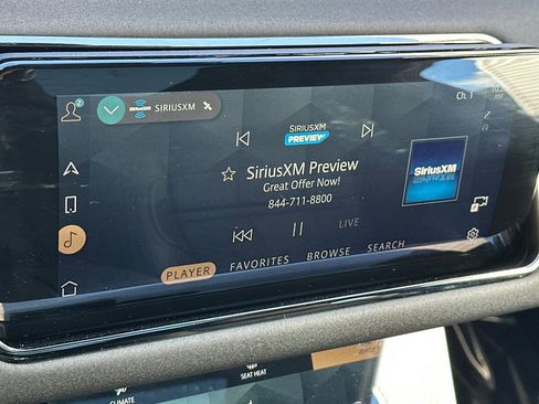 Certified 2022 Land Rover Range Rover Evoque R-Dynamic SE image 20