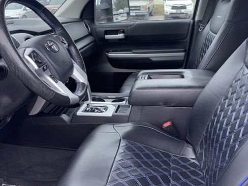 Used 2020 Toyota Tundra SR5 image 7