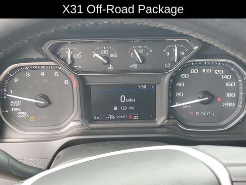 Used 2019 GMC Sierra 1500 Elevation w/ Elevation Value Package AWD/4WD image 11