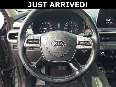 Used 2021 Kia Telluride EX w/ EX Premium Package FWD image 15