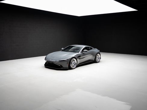 Used 2020 Aston Martin V8 Vantage Coupe RWD image 72