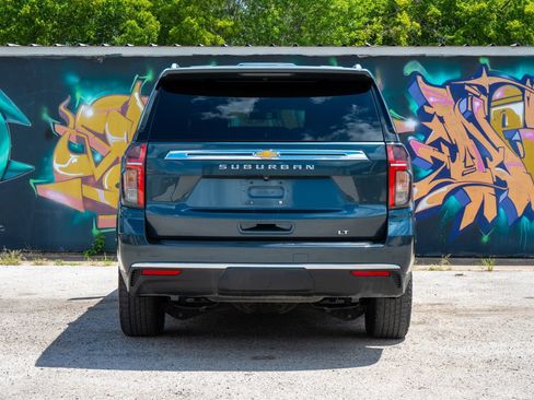 Used 2021 Chevrolet Suburban LT RWD image 13
