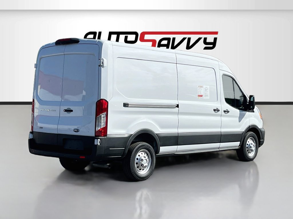 Used 2025 Ford Transit 250 148 Medium Roof Extended AWD image 7